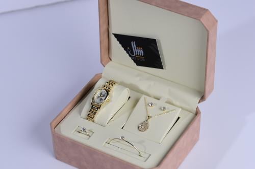 طقم إكسسوارات نسائية