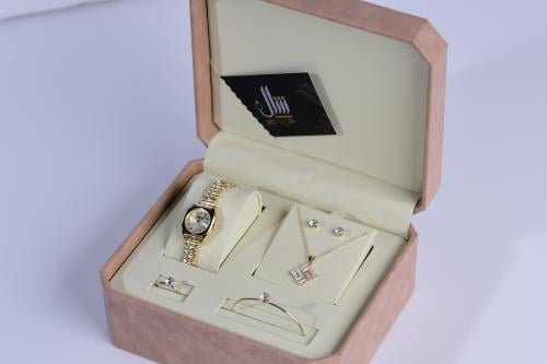 طقم إكسسوارات نسائية