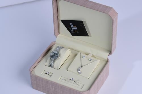 طقم إكسسوارات نسائية
