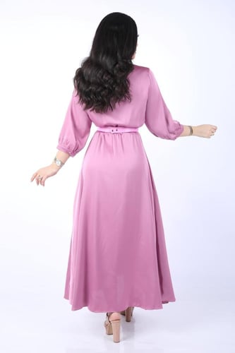 فستان طويل ناعم بكلفه