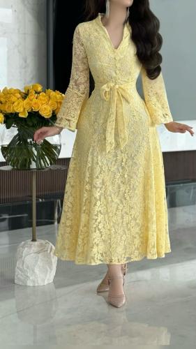 فستان دانتيل ناعم