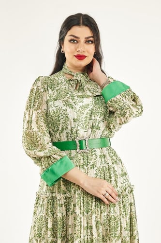 فستان طويل بزم اكمام قبة