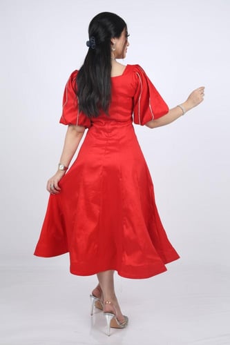 فستان سهرة ميدي