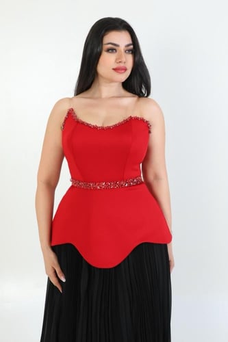 فستان “انسياب الشيفون” – أناقة حالمة بتفاصيل ناعمة...