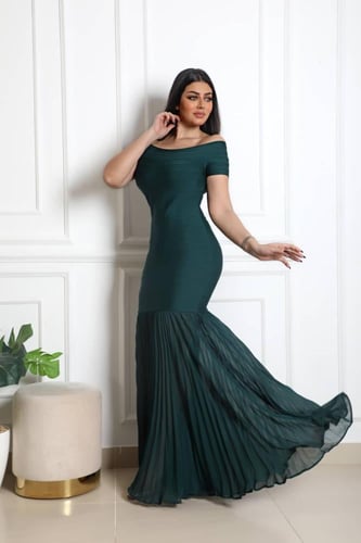 فستان بكسرات متناسقه