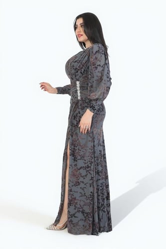 فستان “شيفون درابيه واثق” – أنوثة راقية بتفاصيل نا...