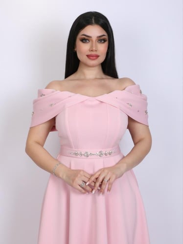 فستان قصير مزين بالكريستال