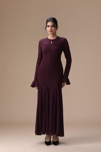 فستان “دانـتيل أميرة الكلاسيك” – فخامة ناعمة بإحسا...