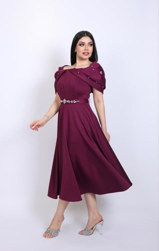 فستان قصير مزين بالكريستال