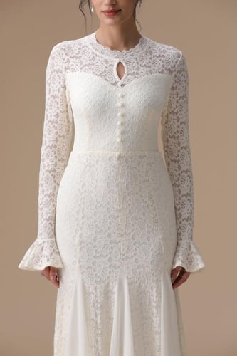 فستان “دانـتيل أميرة الكلاسيك” – فخامة ناعمة بإحسا...