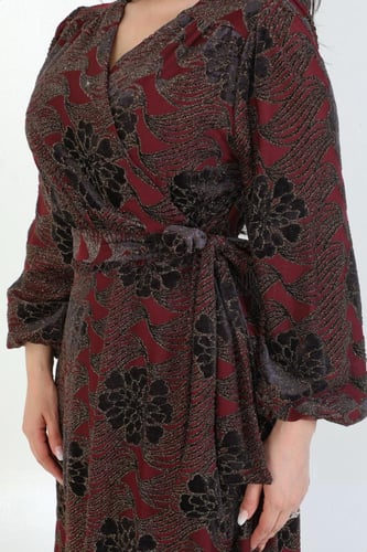 فستان “انسجام النقوش” – أناقة متوازنة بتفاصيل ناعم...