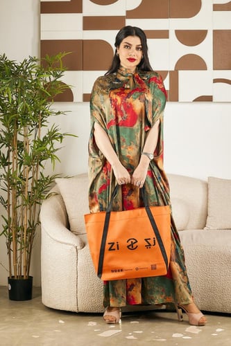 جلابية ملونة