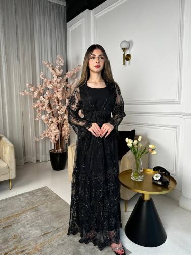 فستان اسود طويل بكم كت