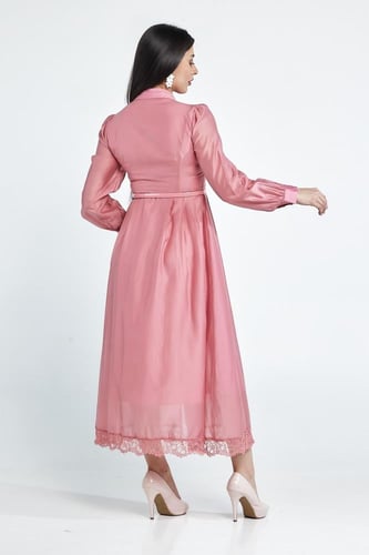 فستان طويل كم وقبة