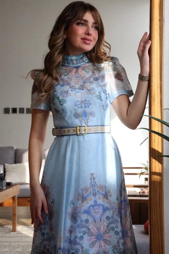 فستان سماوي مشجر باكمام نص