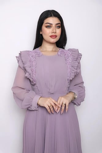 فستان كم شيفون طويل