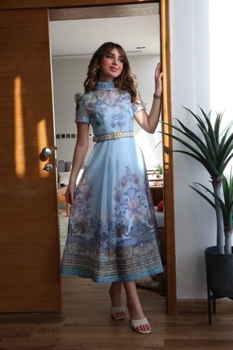 فستان سماوي مشجر باكمام نص