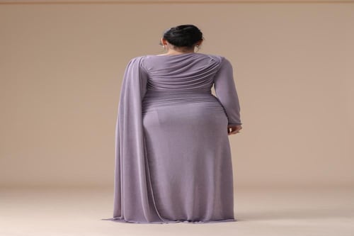 فستان درابيه بانسيابية فاخرة