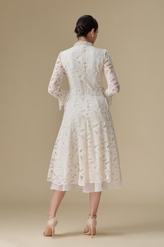 فستان ميد كم فرنسى “دانتيل أميري راقٍ” – أنوثة كلا...