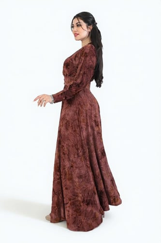 فستان “نقشة انسيابية” – أناقة طبيعية بتفاصيل هادئة...