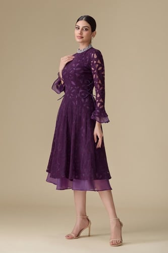 فستان ميد كم فرنسى “دانتيل أميري راقٍ” – أنوثة كلا...