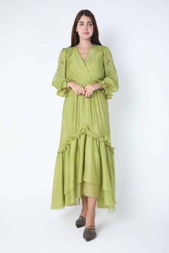 فستان ناعم بأكمام وقصة ياقة V