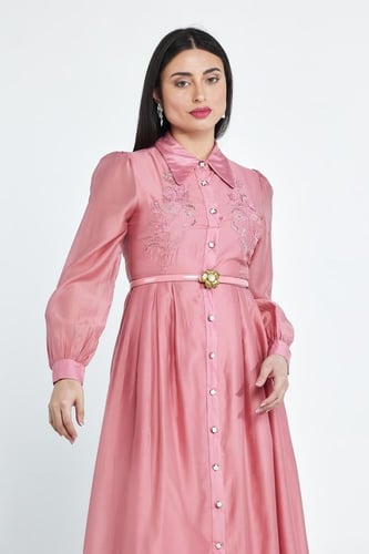 فستان طويل كم وقبة