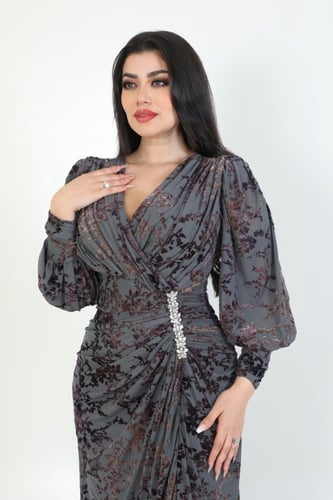 فستان “شيفون درابيه واثق” – أنوثة راقية بتفاصيل نا...