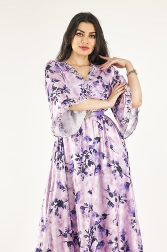 فستان طويل اكمام مع حزم على الخصر