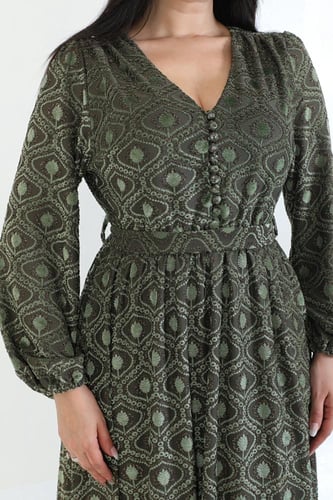 فستان “دفء النقشة” – أناقة هادئة بتفاصيل تراثية را...