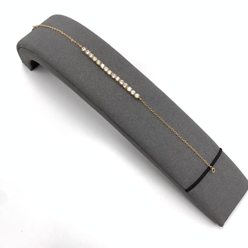 طقم مميز تصميم الماس عيار 18 الوزن 10.93