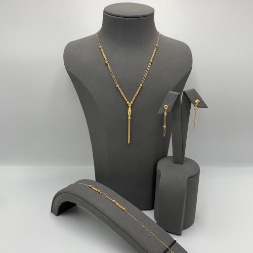 طقم مميز بحريني عيار 21 الوزن 7.84