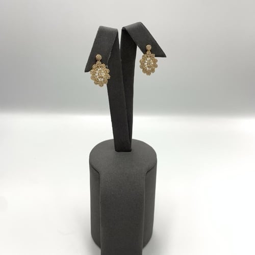 طقم مميز تصميم الماس عيار 18 الوزن 10.72