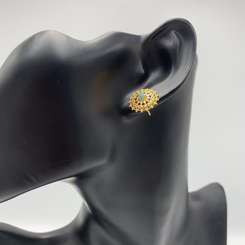 حلق بحريني ذهب عيار 21 بتصميم تراثي مستدير وحجر في...