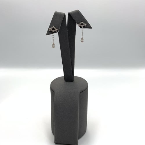 طقم مميز تصميم الماس عيار 18 الوزن 4.73