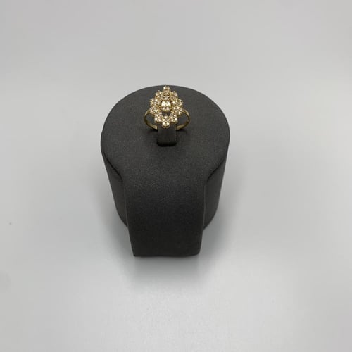 طقم مميز تصميم الماس عيار 18 الوزن 10.72