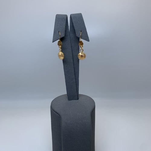 طقم ذهب بحريني عيار 21 وزن 6.26 جرام بتصميم متدلٍ...