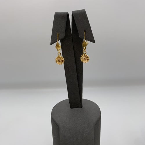 طقم ذهب بحريني عيار 21 بتصميم مزخرف فاخر وزن 6.26...