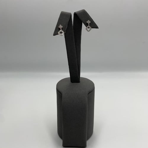 طقم مميز تصميم الماس عيار 18 الوزن 3.6