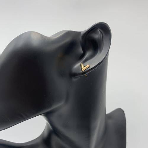 حلق مميز ايطالي عيار 18 الوزن 1.64