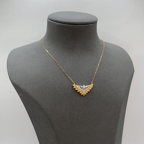 عقد ذهب إيطالي عيار 18 وزن 2.69 جرام بتصميم جناح م...