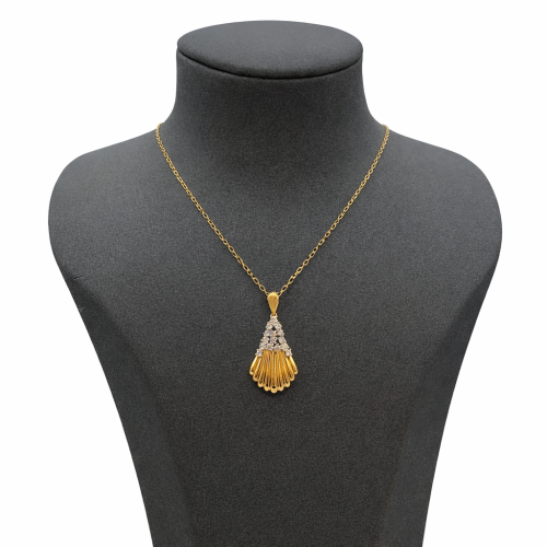 عقد ذهب إيطالي عيار 18 وزن 3.21 جرام بتعليقة مروحي...