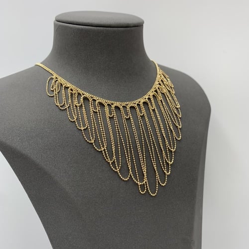 طقم ذهب إيطالي عيار 18 بوزن 24.17 جرام – إطلالة را...