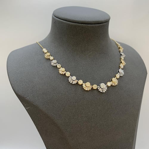 طقم ذهب إيطالي عيار 18 وزن 13.37 جرام