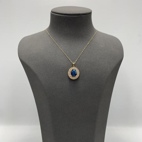 عقد حجر ثمين مميز تصميم الماس عيار 18 الوزن 2.4