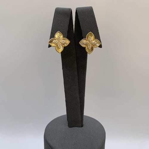 طقم ذهب إيطالي عيار 18 وزن 11.29 جرام