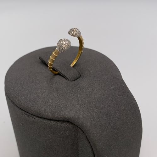 خاتم إيطالي ذهب عيار 18 – تصميم مفتوح مرصع 1.12 جر...