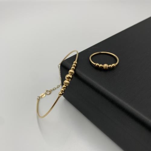 سواره وخاتم إيطالي فاخر عيار 18 بوزن 3.06 جرام - ت...