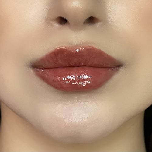 لوكا مرطب الشفاه ذا سيرف 05