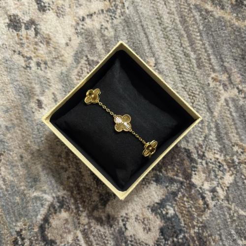سوارة فان كليف - ذهبي